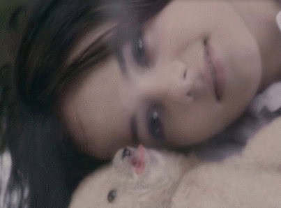 Vidéo-clip de la chanson "Parler tout bas" d'Alizée