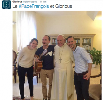 Le Pape avec le groupe Glorious